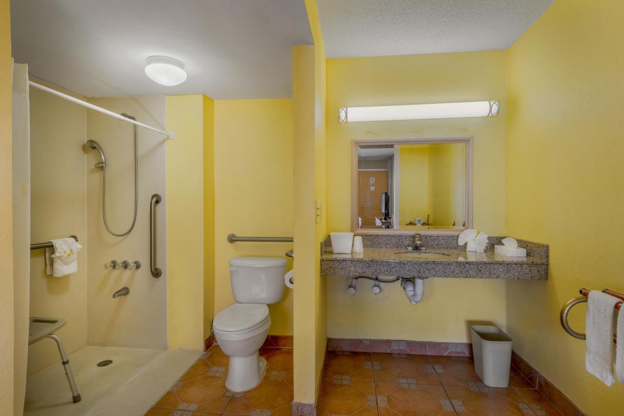 Bayside Inn Pinellas Park - Clearwater Zewnętrze zdjęcie
