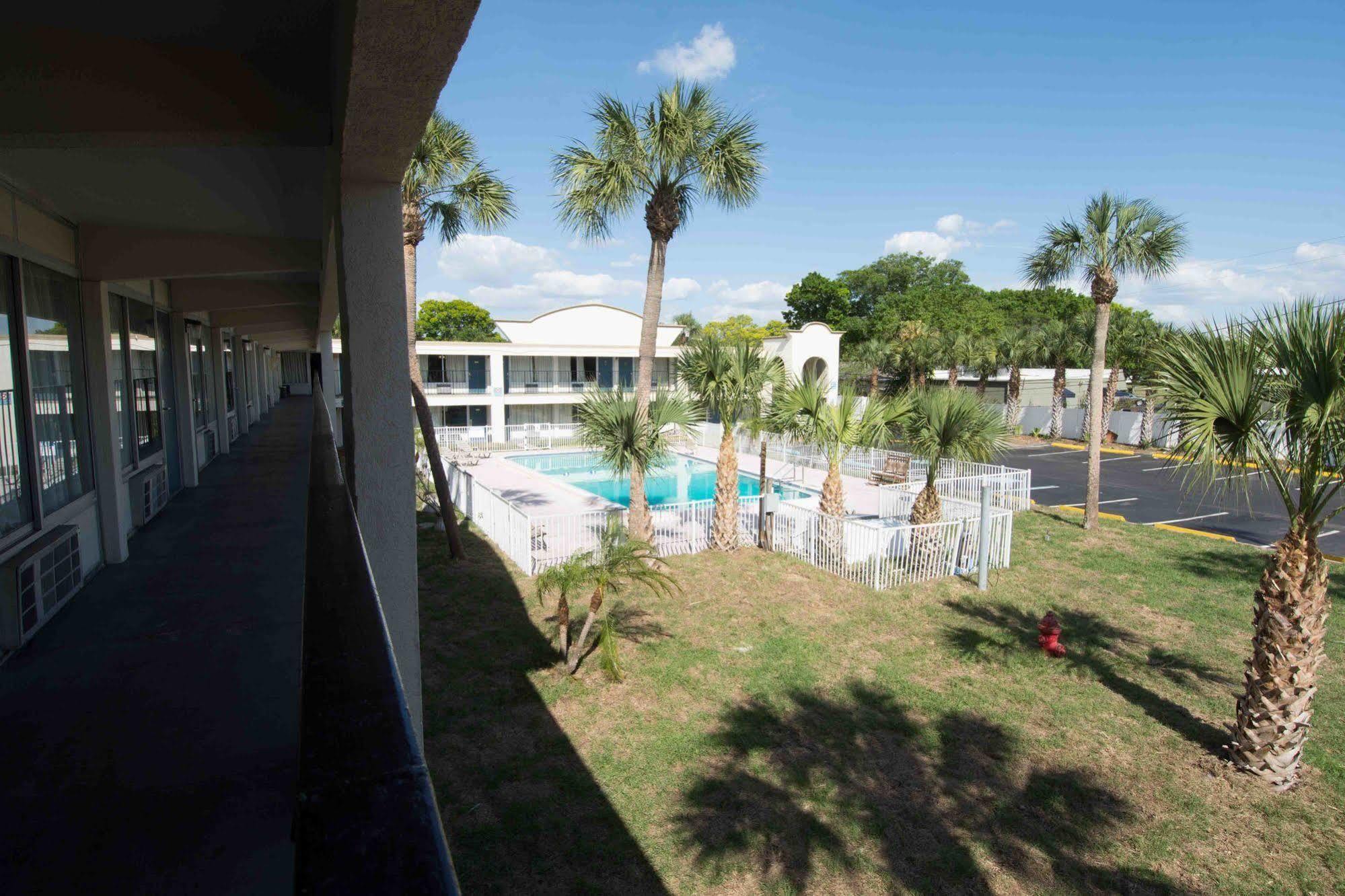 Bayside Inn Pinellas Park - Clearwater Zewnętrze zdjęcie