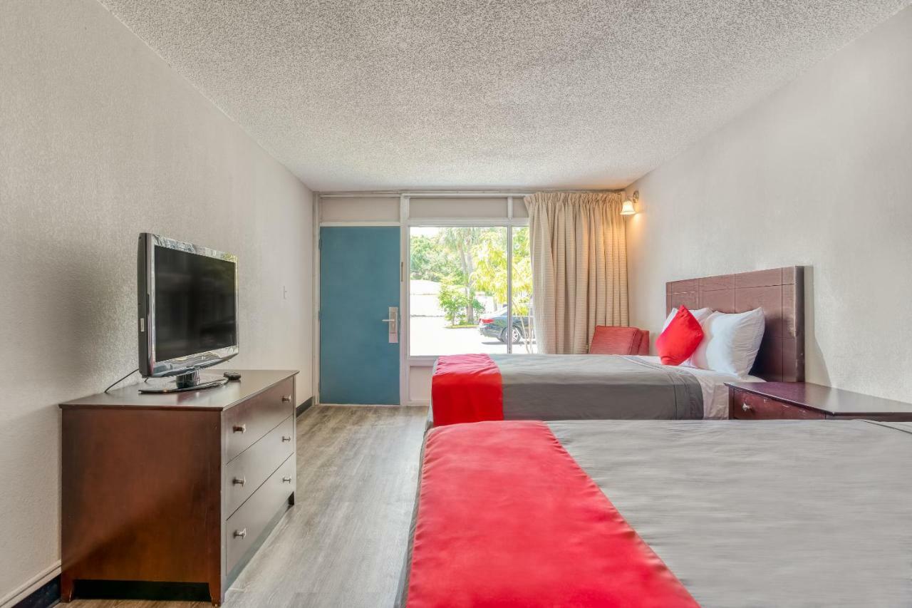 Bayside Inn Pinellas Park - Clearwater Zewnętrze zdjęcie